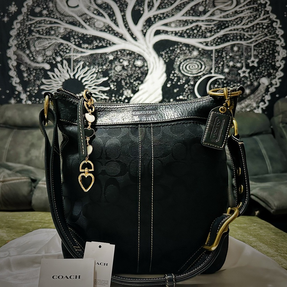 Vintage Y2K Coach Black and Gold Shoulder Bag crossbody purse 2006 - Picture 6 of 17